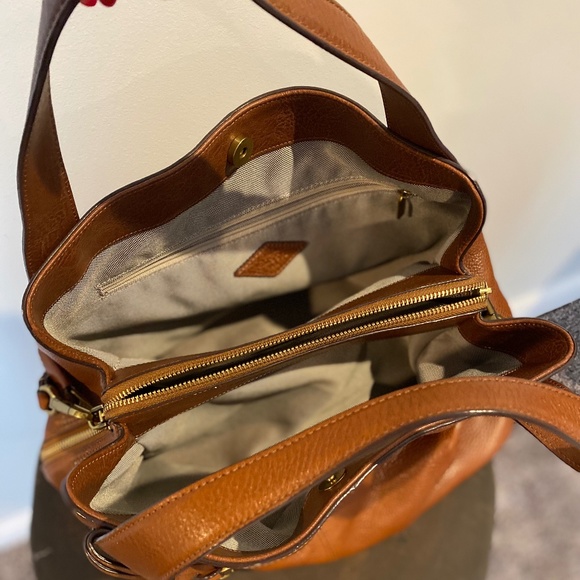 Pebbled Leather Fossil Purse